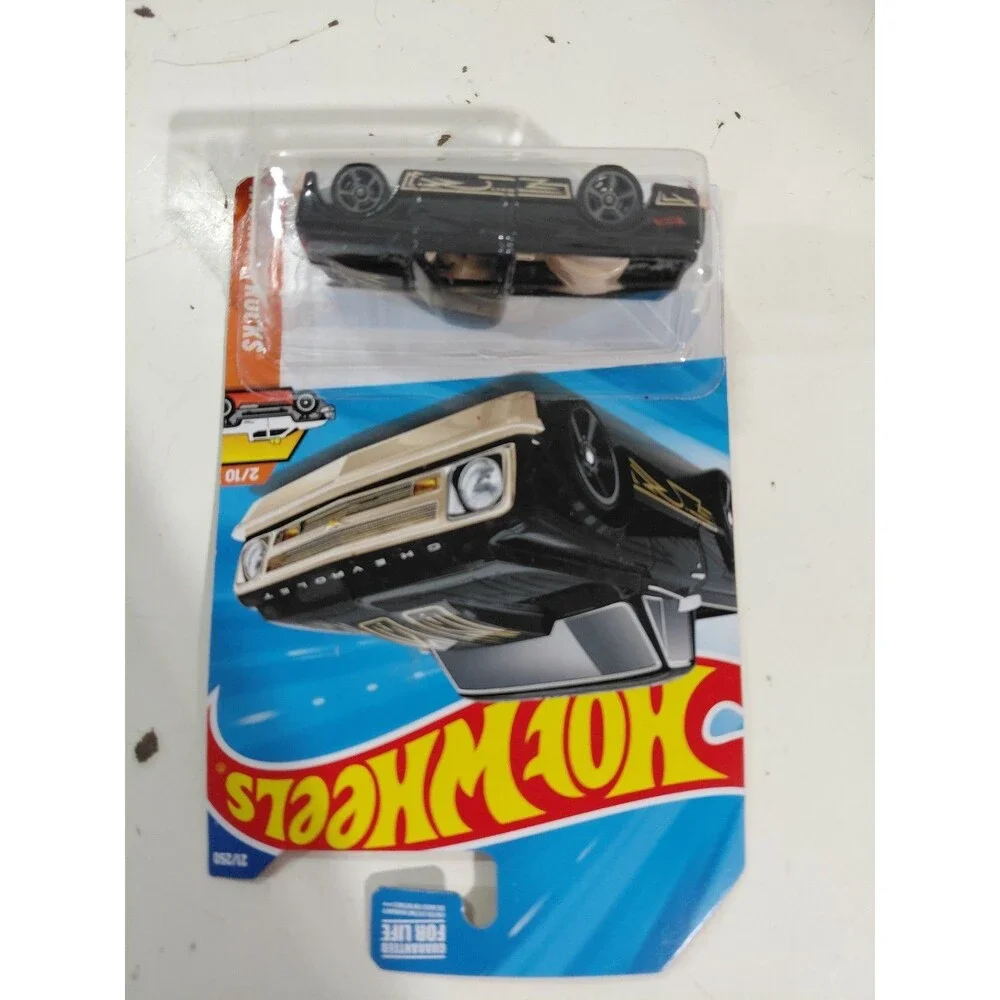 NIP Hot Wheels Hot Trucks 1:64 Die Cast Custom 1967 Chevrolet C10 Pickup Truck B
